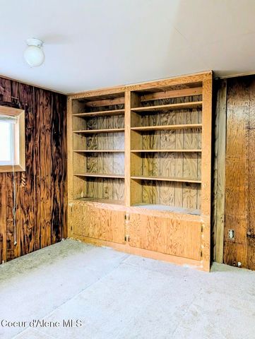 6873 Hill Side Aly, Bonners Ferry, ID 83805