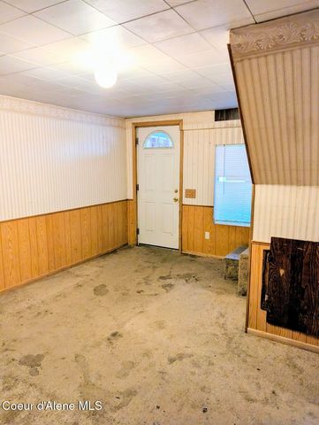 6873 Hill Side Aly, Bonners Ferry, ID 83805