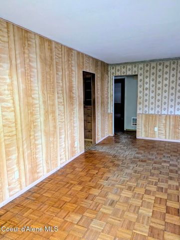 6873 Hill Side Aly, Bonners Ferry, ID 83805