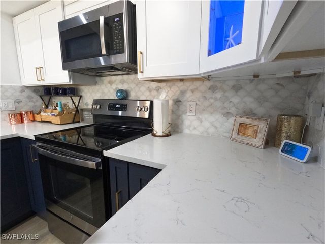 1160 Wildwood Lakes BLVD 304, Naples, FL 34104