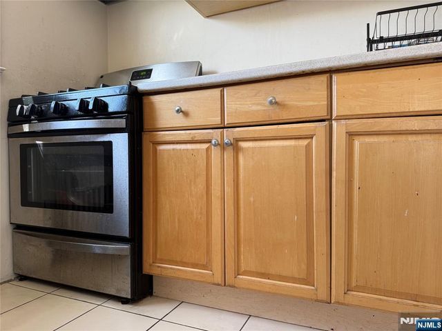 309 Hillside Avenue 6, Palisades Park, NJ 07650