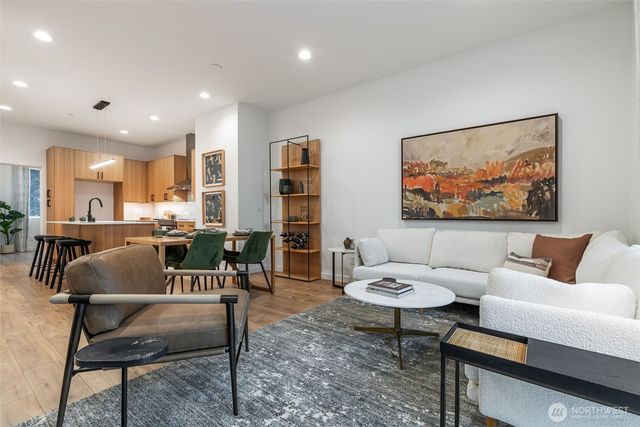 1162 129th Court NE, Bellevue, WA 98005