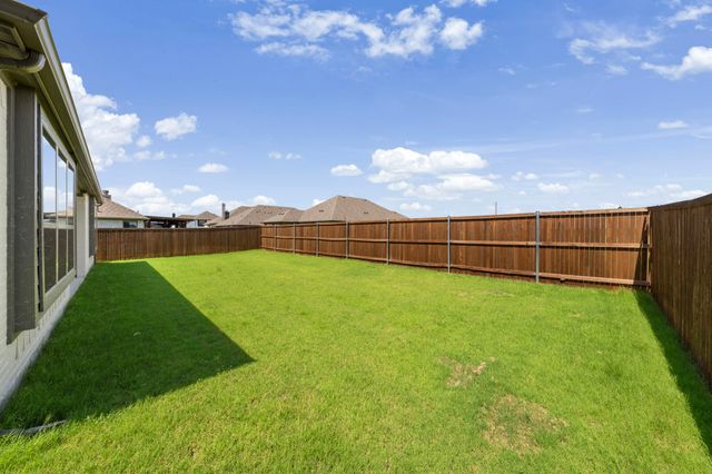401 Barnfield Road, Cleburne, TX 76033