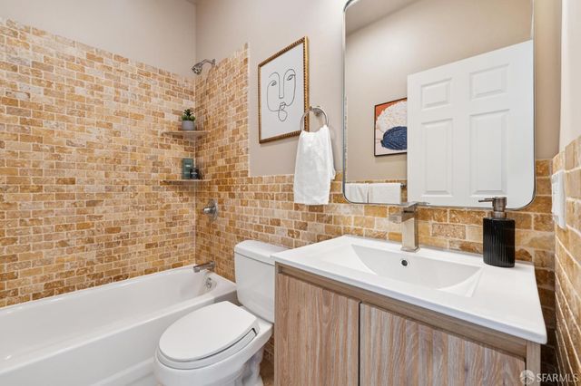 148 Peralta Avenue B, San Francisco, CA 94110