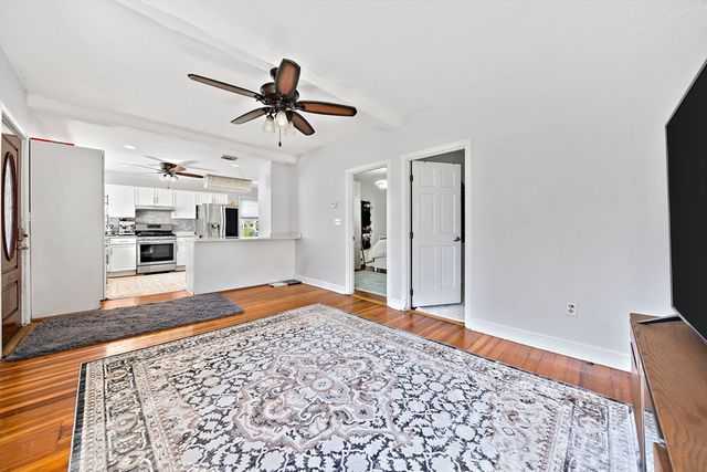 86 Prospect St, Canton, MA 02021