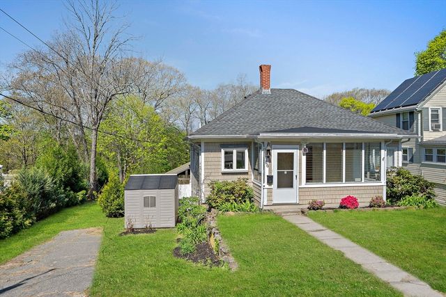 86 Prospect St, Canton, MA 02021