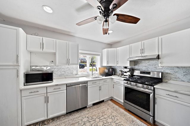 86 Prospect St, Canton, MA 02021