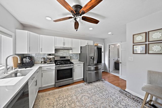 86 Prospect St, Canton, MA 02021