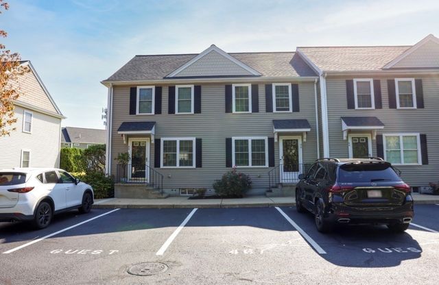 46 Boxberry Lane 46, Rockland, MA 02370