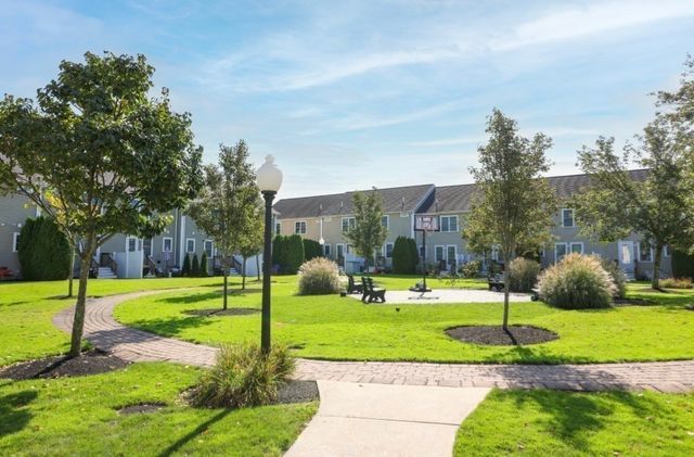 46 Boxberry Lane 46, Rockland, MA 02370