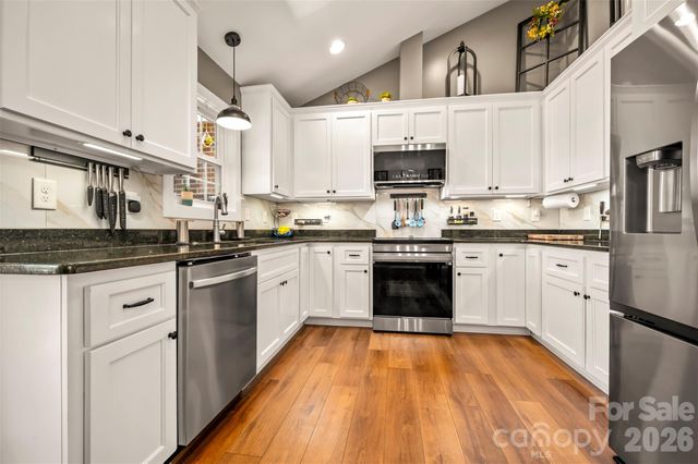 110 Kingston Place, Spindale, NC 28160
