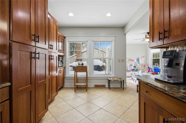 5274 Columbia Avenue, Hamburg, NY 14075