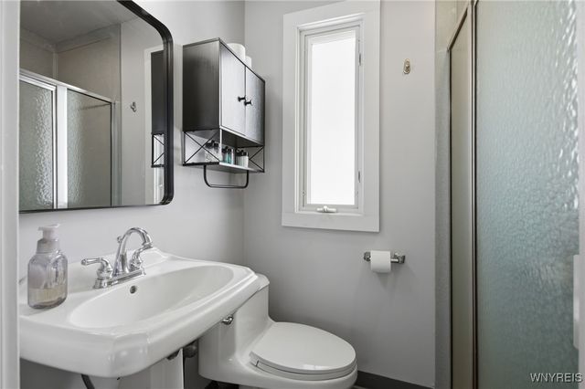 5274 Columbia Avenue, Hamburg, NY 14075