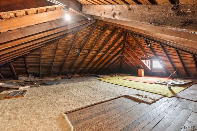 5274 Columbia Avenue, Hamburg, NY 14075