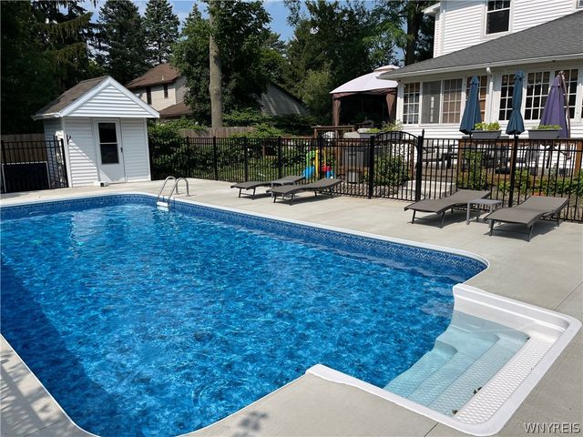 5274 Columbia Avenue, Hamburg, NY 14075