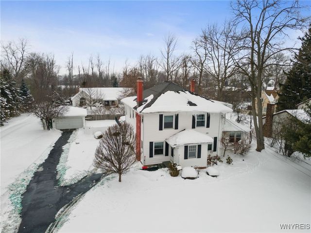 5274 Columbia Avenue, Hamburg, NY 14075