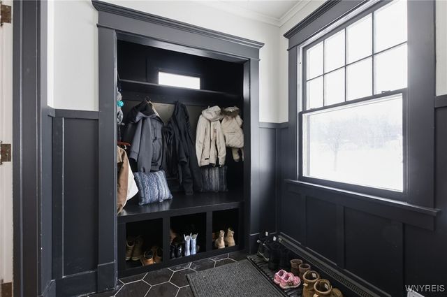 5274 Columbia Avenue, Hamburg, NY 14075