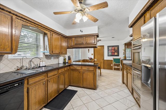9803 Rocktree Drive, Houston, TX 77040