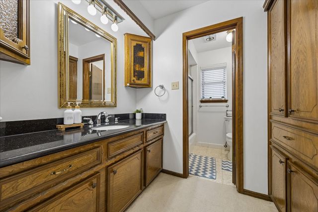 9803 Rocktree Drive, Houston, TX 77040