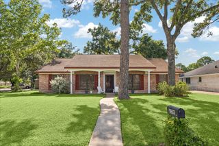9803 Rocktree Drive, Houston, TX 77040
