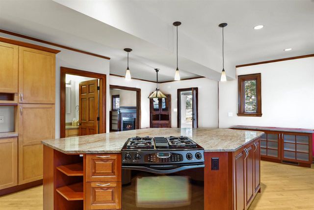 30 Virginia Terrace, Madison, WI 53726