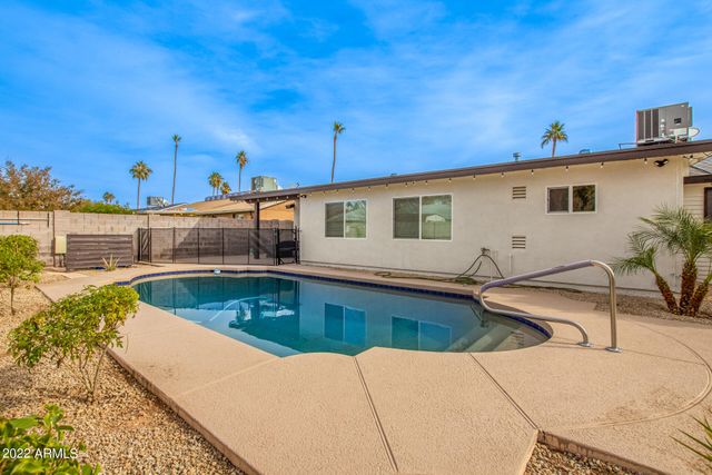 13838 N 37th Way, Phoenix, AZ 85032