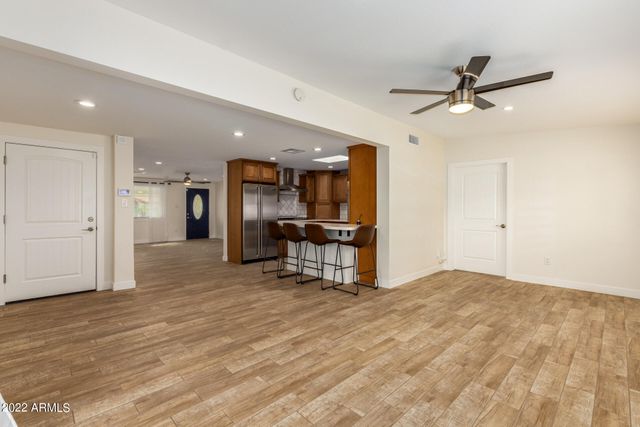 13838 N 37th Way, Phoenix, AZ 85032