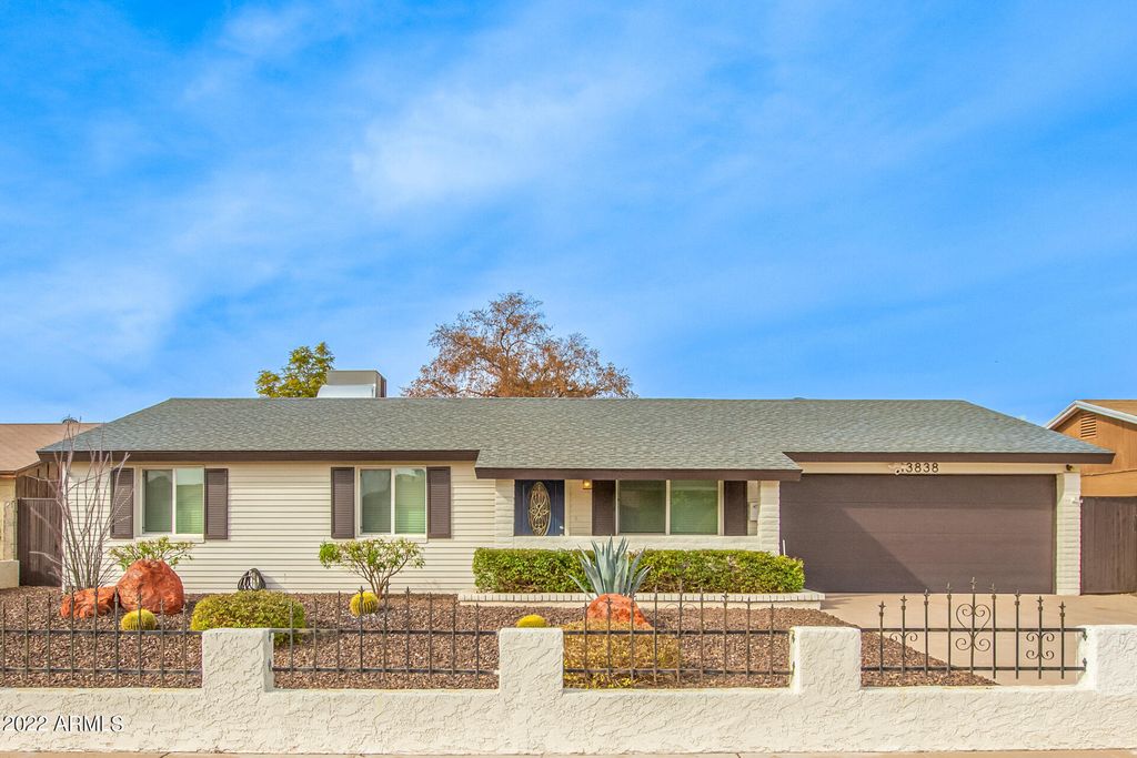 13838 N 37th Way, Phoenix, AZ 85032