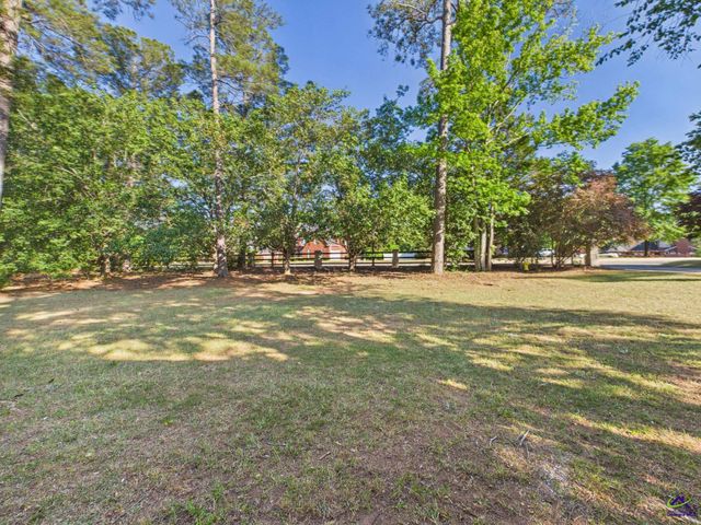 101 Coventry Court, Macon, GA 31220