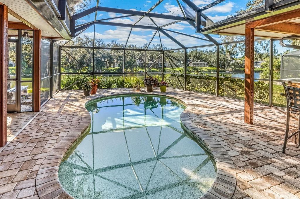 Image 24 of property listing at 4502 FRIAR TUCK LANE, Sarasota, FL 34232