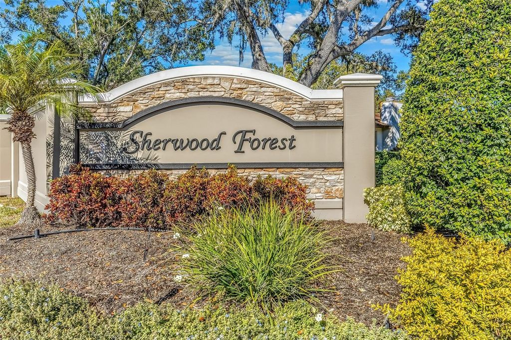 Image 27 of property listing at 4502 FRIAR TUCK LANE, Sarasota, FL 34232