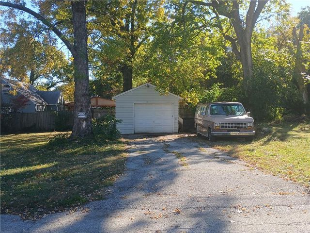 2000 S 10th Street, Kansas City, KS 66103