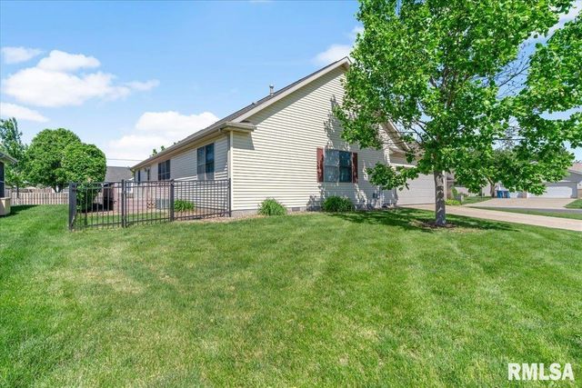 3700 Bergamot Drive, Springfield, IL 62712