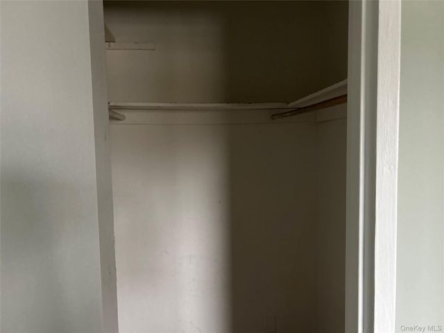 140 Meyer Oval 140, Pearl River, NY 10965