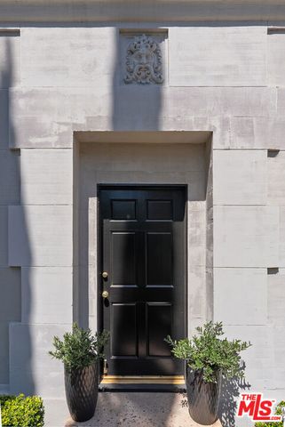 308 N Sycamore 102, Los Angeles, CA 90036