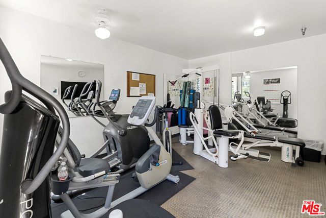308 N Sycamore 102, Los Angeles, CA 90036