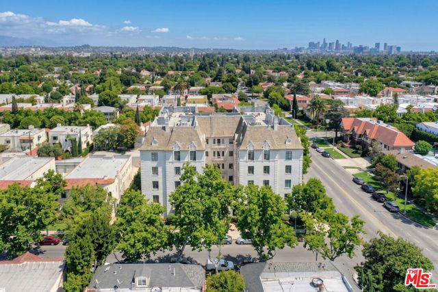 308 N Sycamore 102, Los Angeles, CA 90036