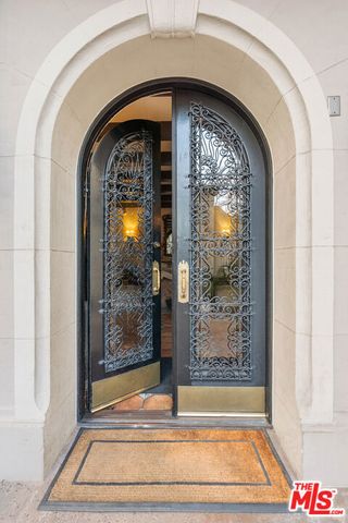 308 N Sycamore 102, Los Angeles, CA 90036