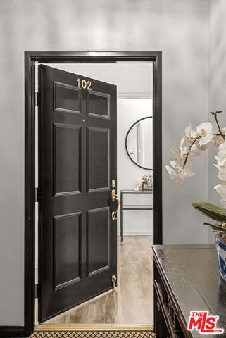 308 N Sycamore 102, Los Angeles, CA 90036