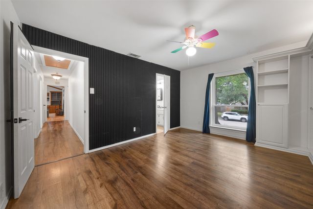 1406 N Trail Drive, Carrollton, TX 75006