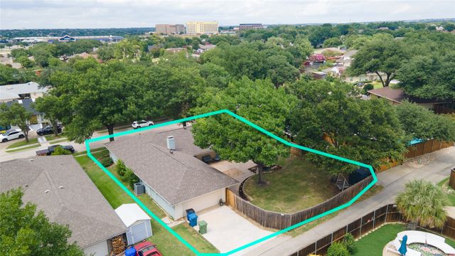 1406 N Trail Drive, Carrollton, TX 75006