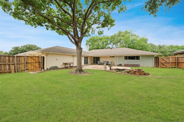 1406 N Trail Drive, Carrollton, TX 75006