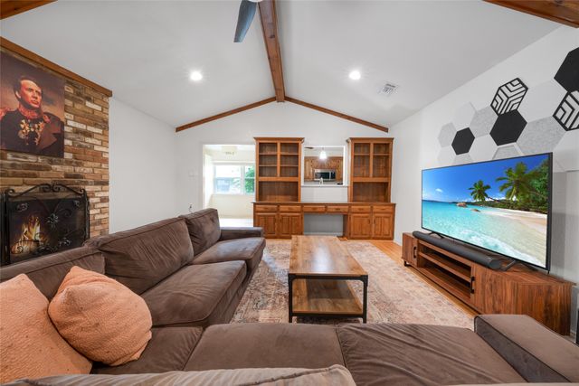 1406 N Trail Drive, Carrollton, TX 75006