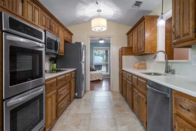 1406 N Trail Drive, Carrollton, TX 75006