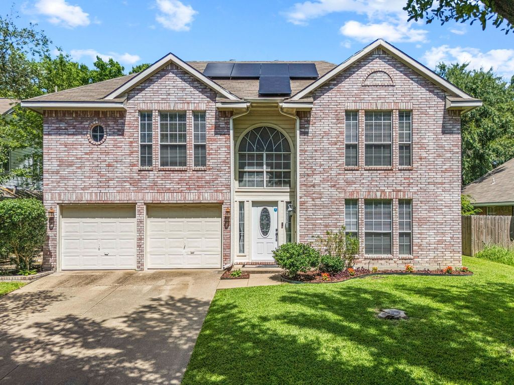7448 Bear Lake Drive, Fort Worth, TX 76137