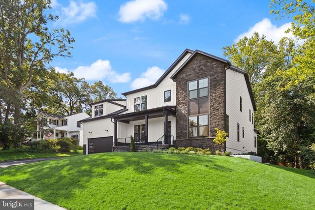 318 CENTER ST N, Vienna, VA 22180