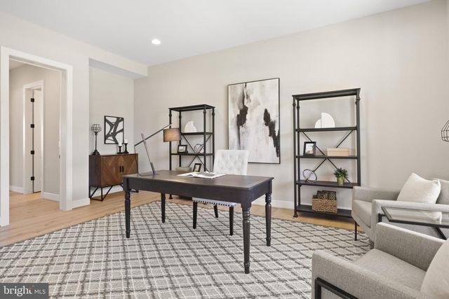 318 CENTER ST N, Vienna, VA 22180