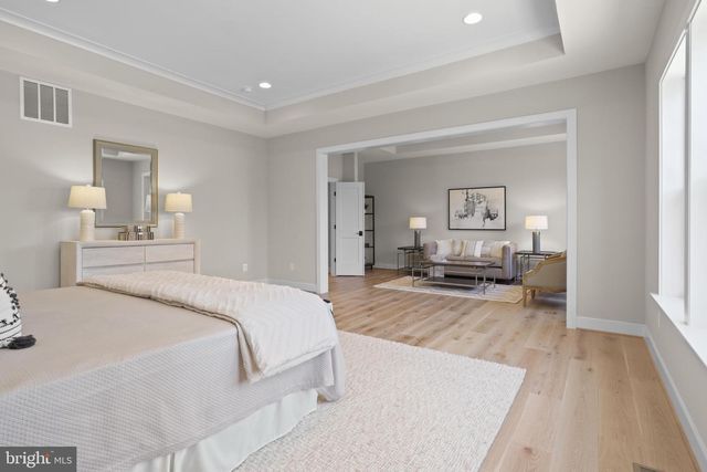 318 CENTER ST N, Vienna, VA 22180