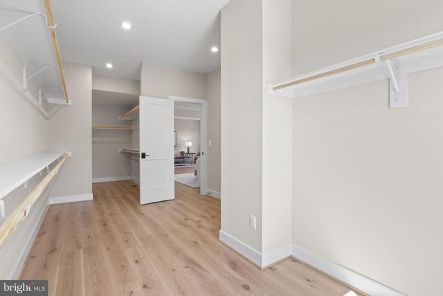 318 CENTER ST N, Vienna, VA 22180