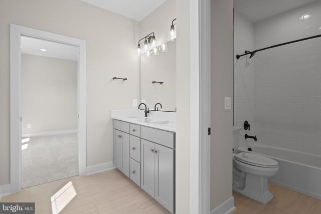 318 CENTER ST N, Vienna, VA 22180